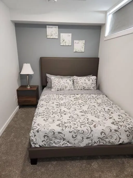 A Modern & Homely 1 Bedroom Suite Winnipeg Apartment